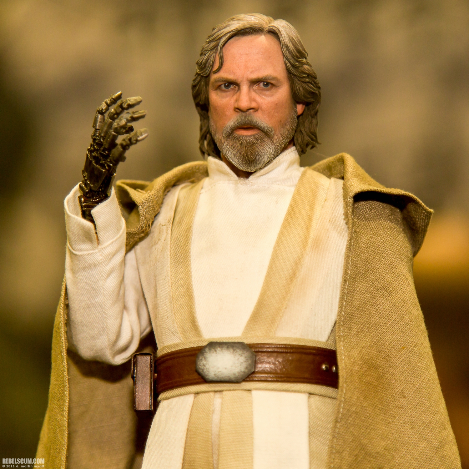 2016-SDCC-Hot-Toys-2-003.jpg