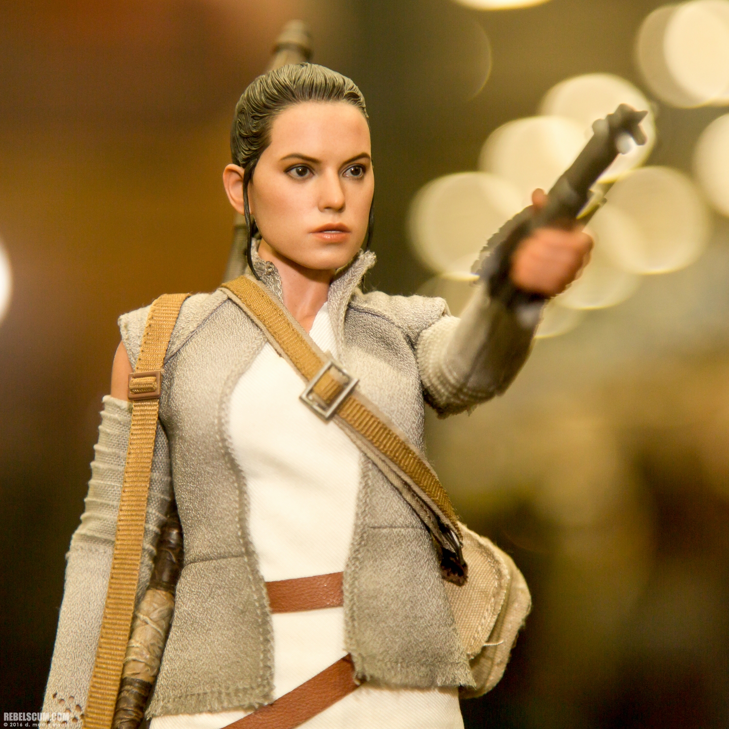 2016-SDCC-Hot-Toys-2-008.jpg