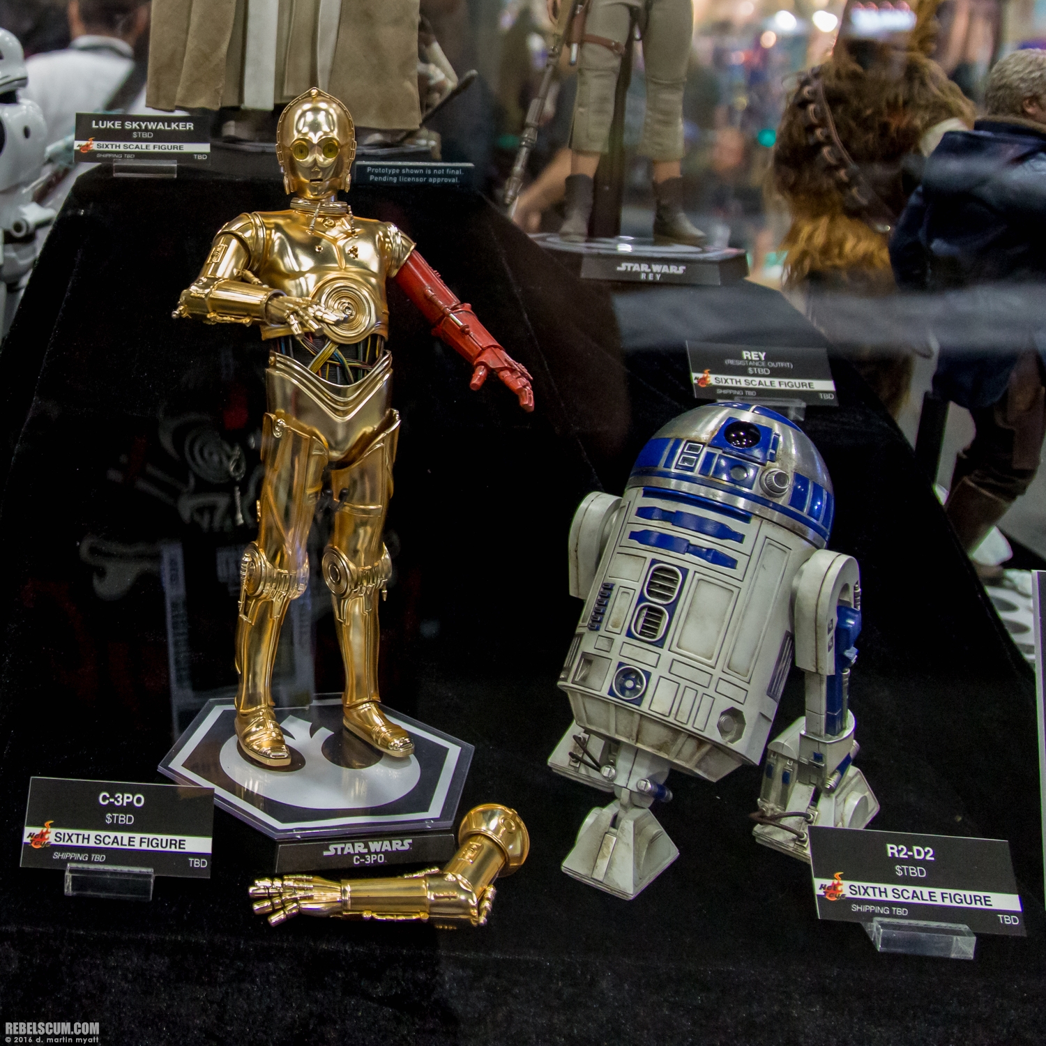 2016-SDCC-Hot-Toys-Booth-Wednesday-017.jpg