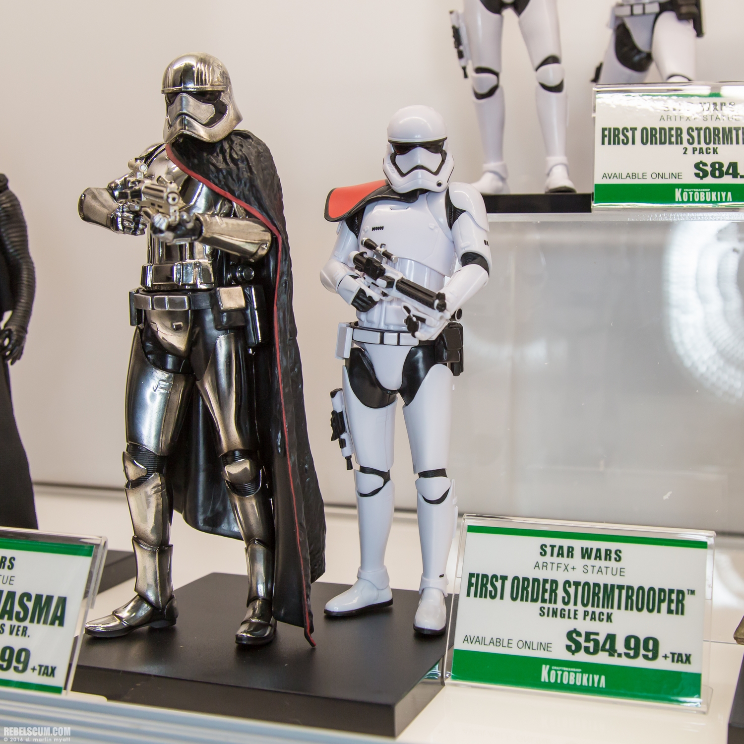 2016-SDCC-Kotobukiya-Booth-Wednesday-009.jpg