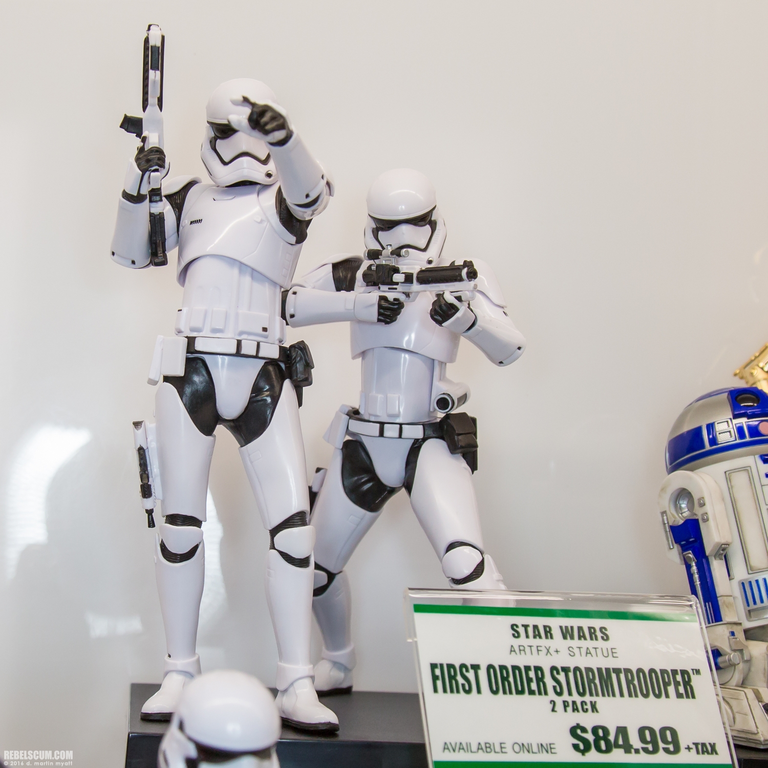 2016-SDCC-Kotobukiya-Booth-Wednesday-010.jpg