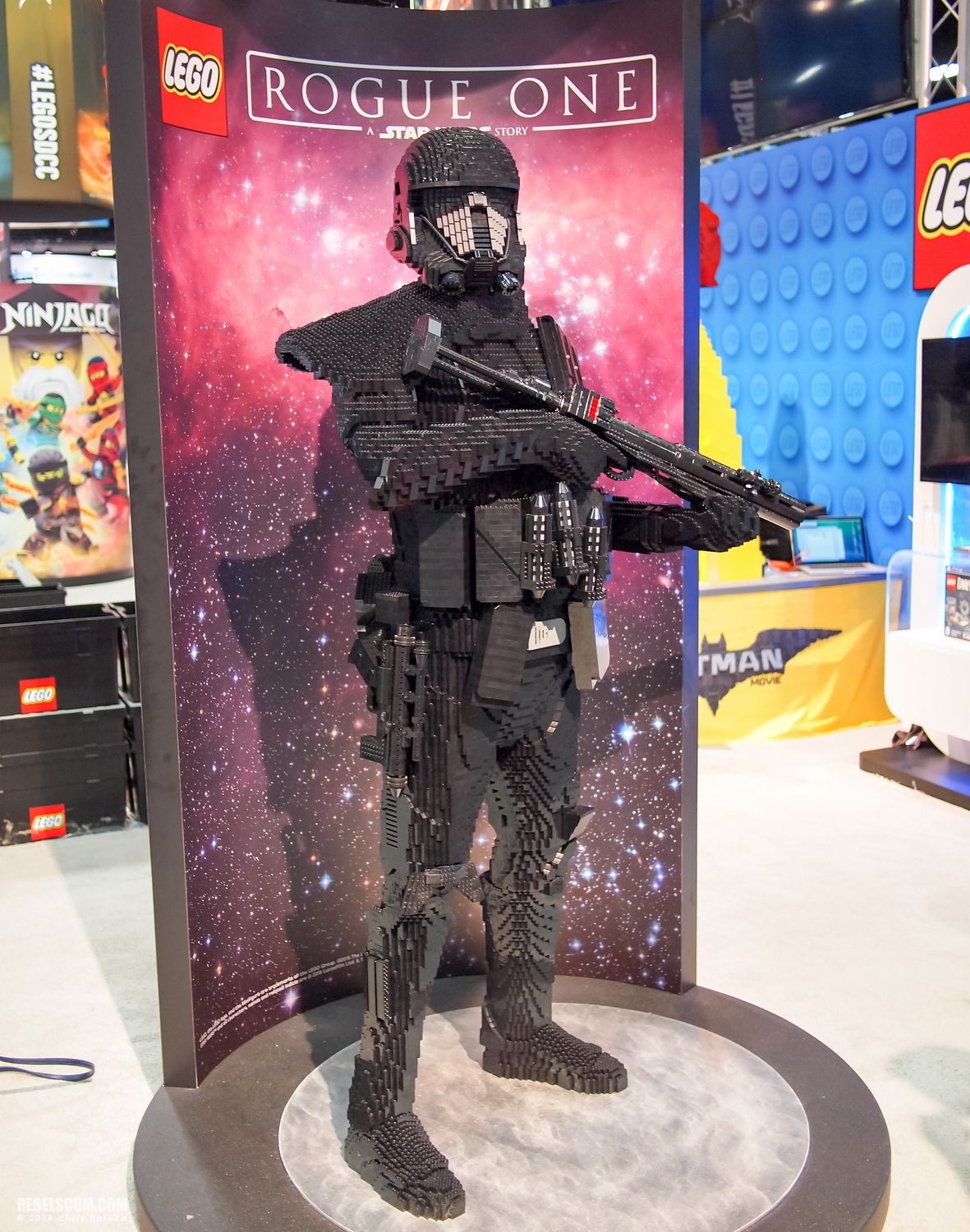 2016-SDCC-LEGO-001.jpg