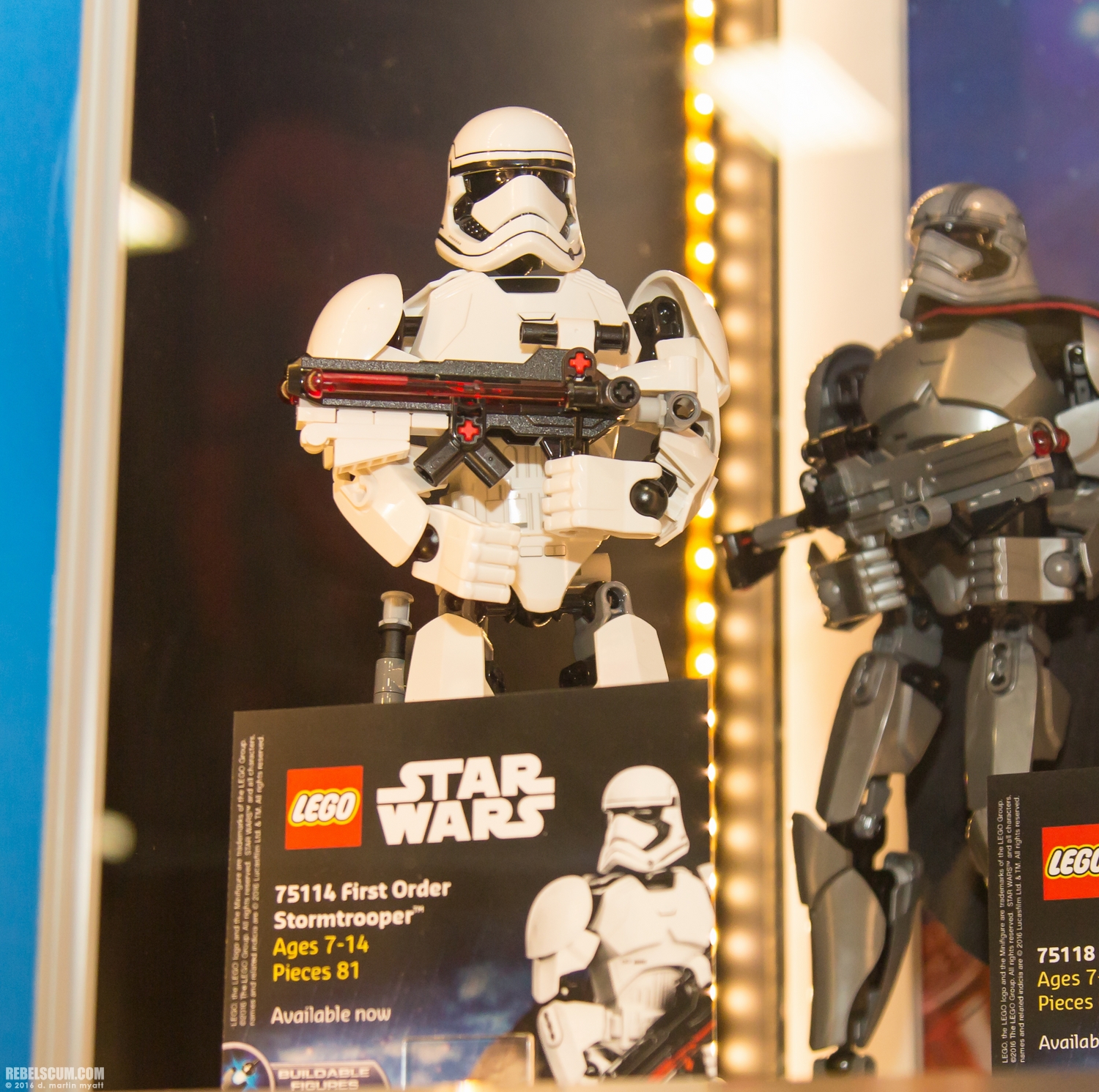 2016-SDCC-LEGO-007.jpg