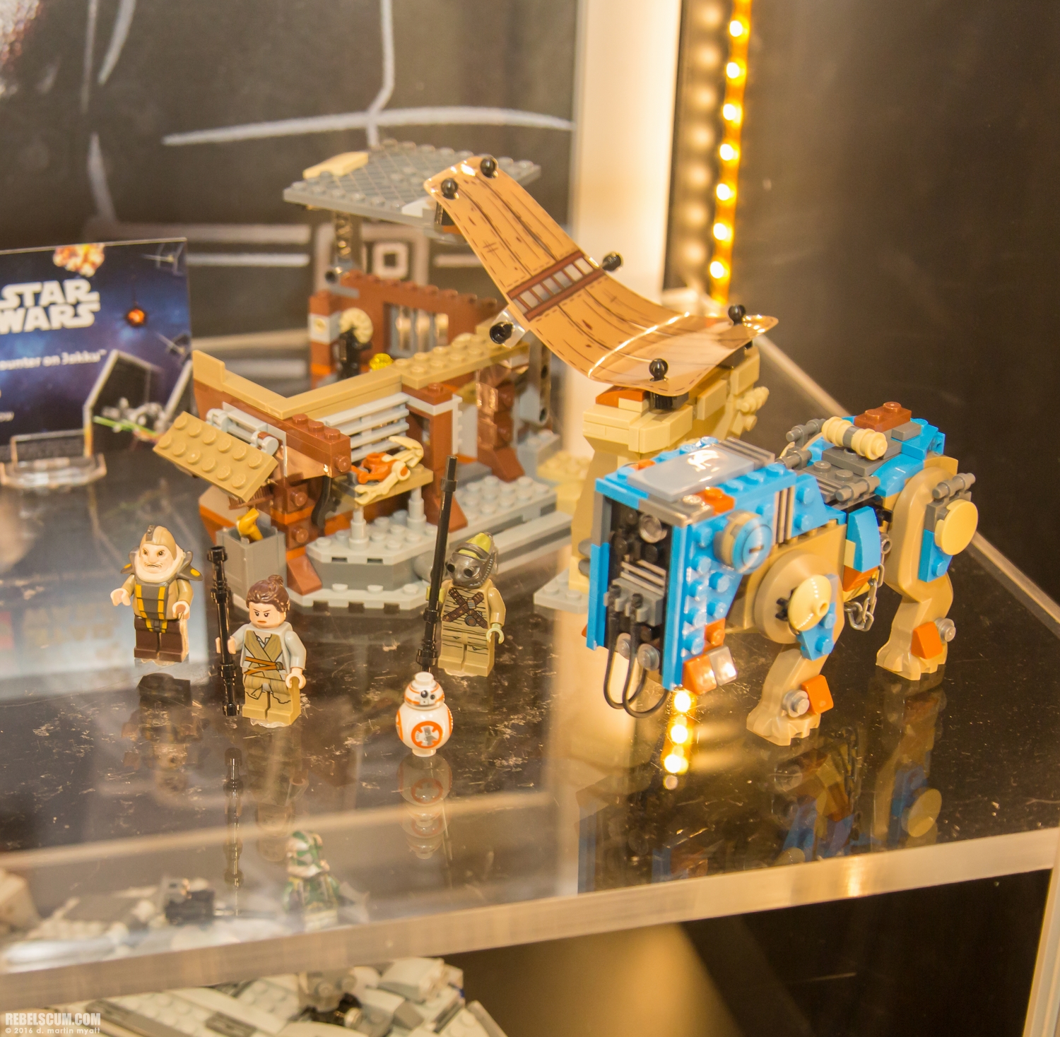 2016-SDCC-LEGO-016.jpg