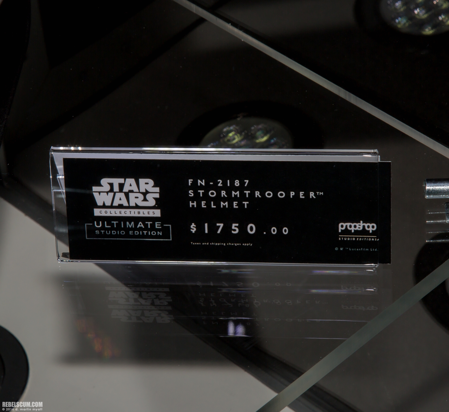 2016-SDCC-Propshop-The-Force-Awakens-Replicas-018.jpg