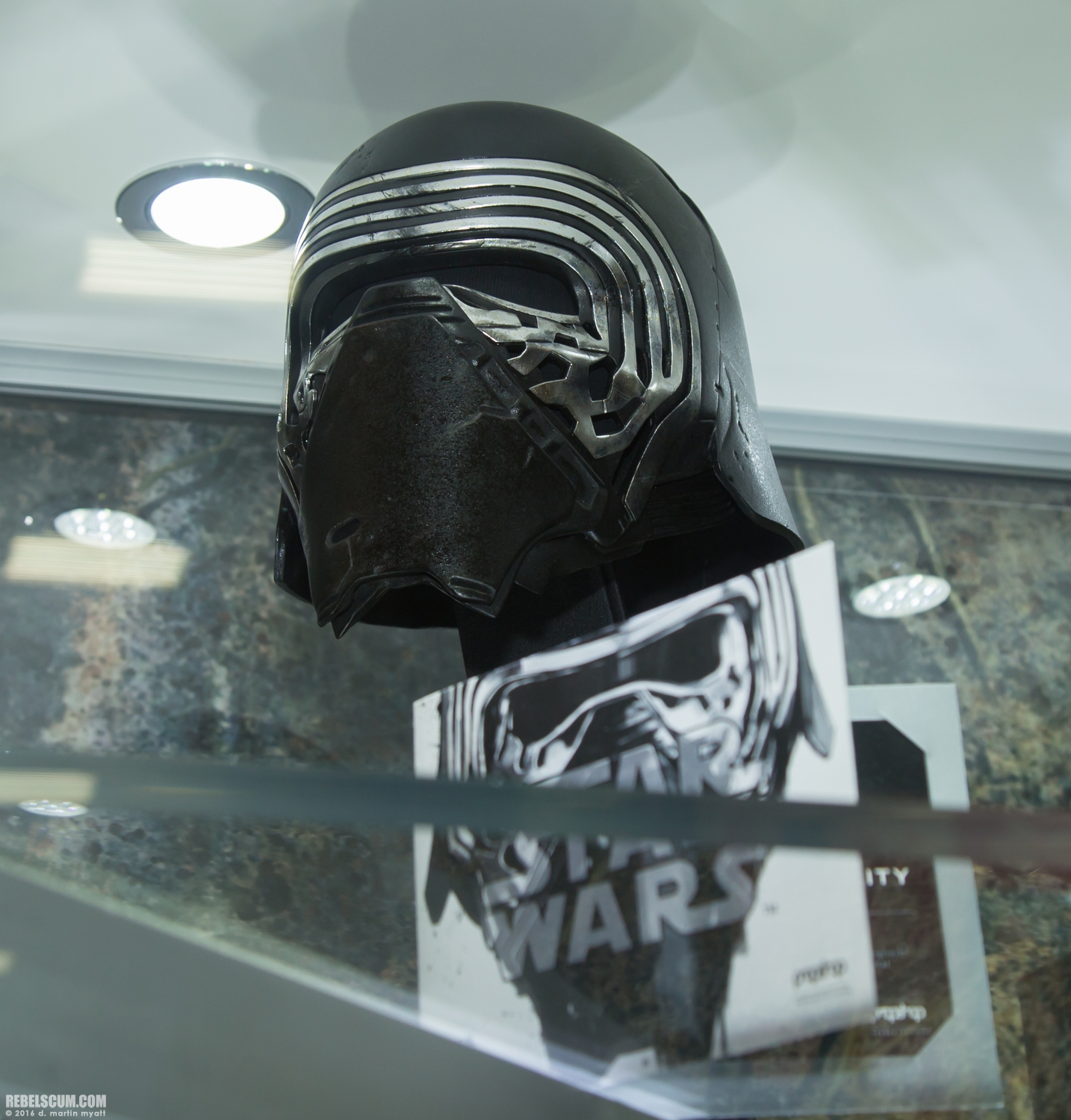 2016-SDCC-Propshop-The-Force-Awakens-Replicas-022.jpg