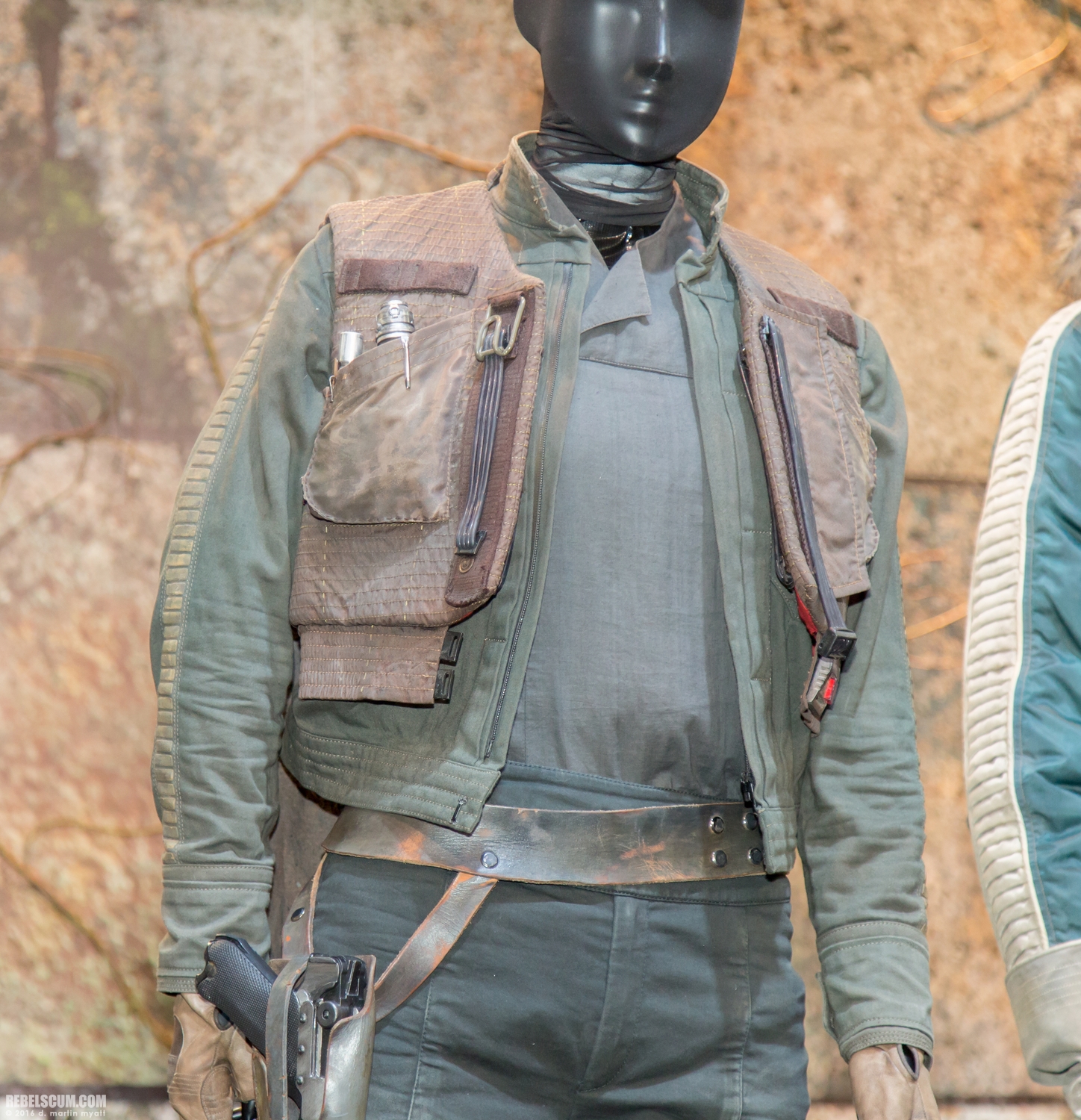 2016-SDCC-Rogue-One-costumes-019.jpg