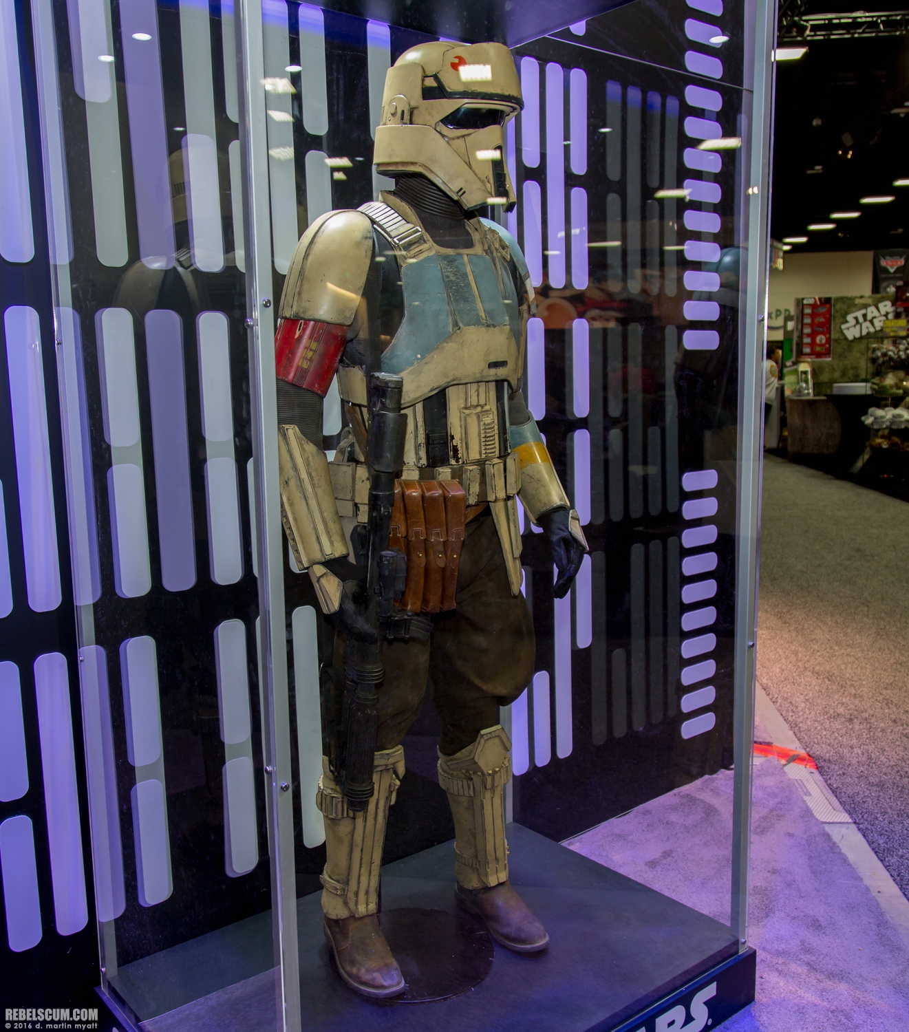 2016-SDCC-Rogue-One-costumes-040.jpg