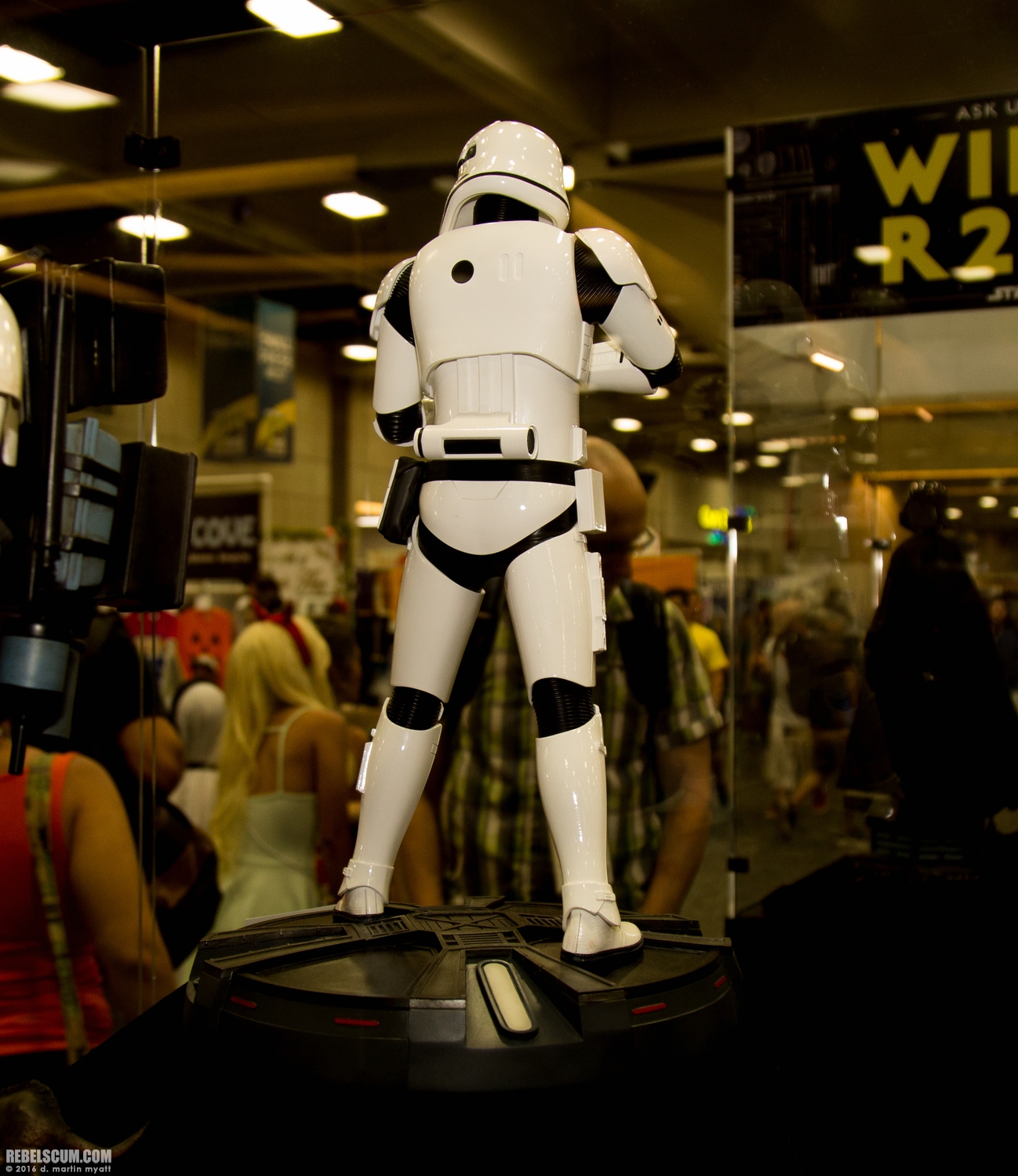 2016-SDCC-Sideshow-Collectibles-Star-Wars-080.jpg