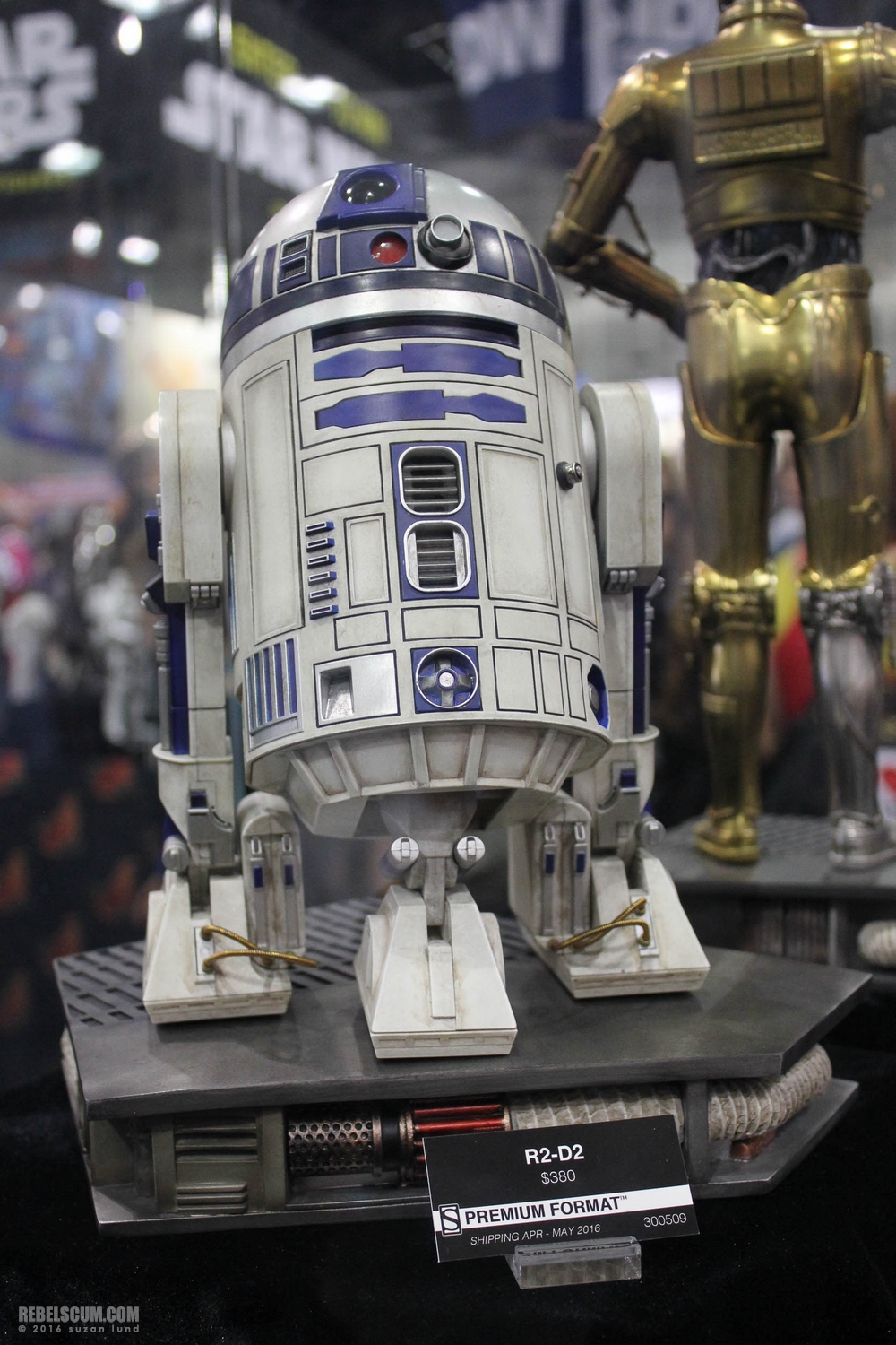 wondercon-2016-sideshow-collectibles-hot-toys-040.jpg