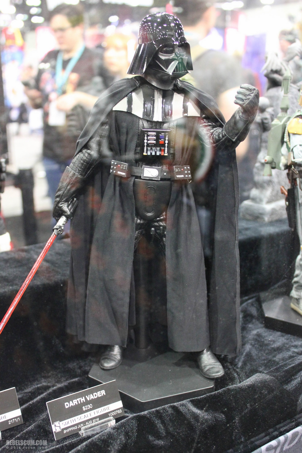 wondercon-2016-sideshow-collectibles-hot-toys-048.jpg