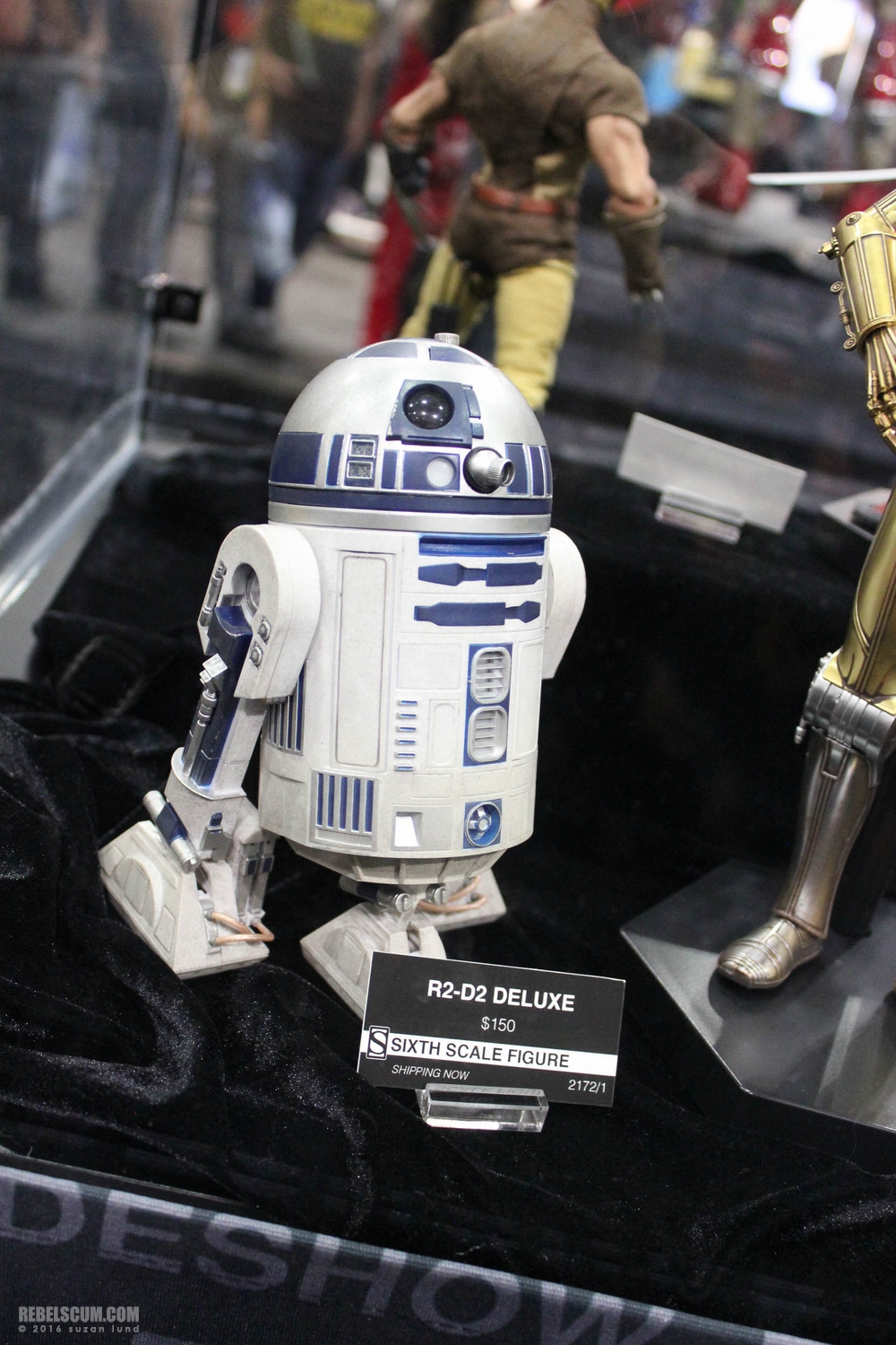 wondercon-2016-sideshow-collectibles-hot-toys-050.jpg