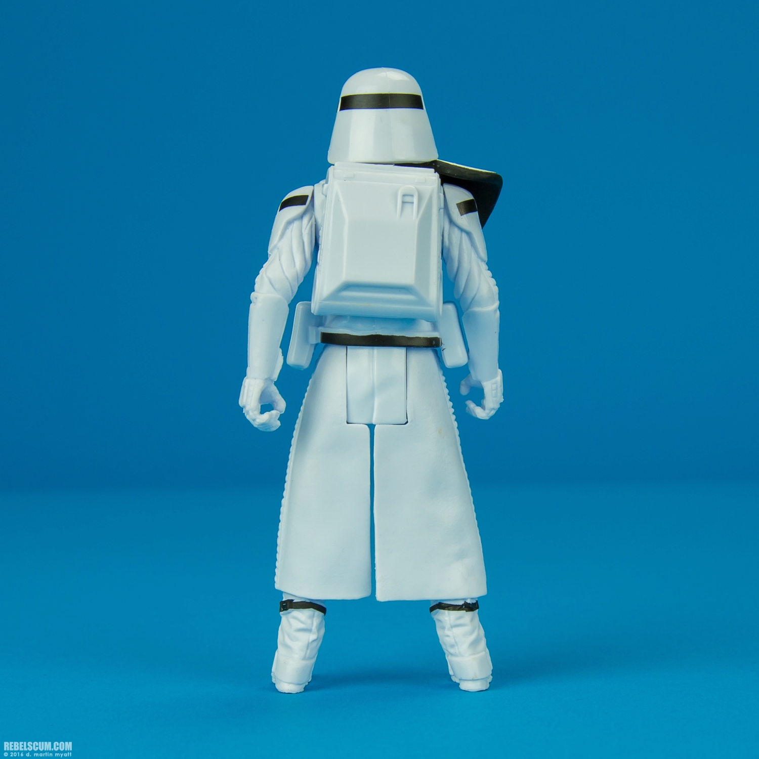 First-Order-Snowtrooper-Offer-VS-Poe-Dameron-004.jpg