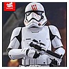 Hot-Toys-MMS367-The-Force-Awakens-Finn-First-Order-Stormtrooper-007.jpg