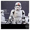 Hot-Toys-MMS367-The-Force-Awakens-Finn-First-Order-Stormtrooper-011.jpg