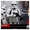 Hot-Toys-MMS393-Rogue-One-Stormtrooper-007.jpg