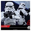 Hot-Toys-MMS393-Rogue-One-Stormtrooper-008.jpg