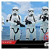 Hot-Toys-MMS393-Rogue-One-Stormtrooper-010.jpg