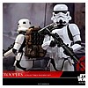 Hot-Toys-MMS394-Rogue-One-Stormtrooper-Set-006.jpg