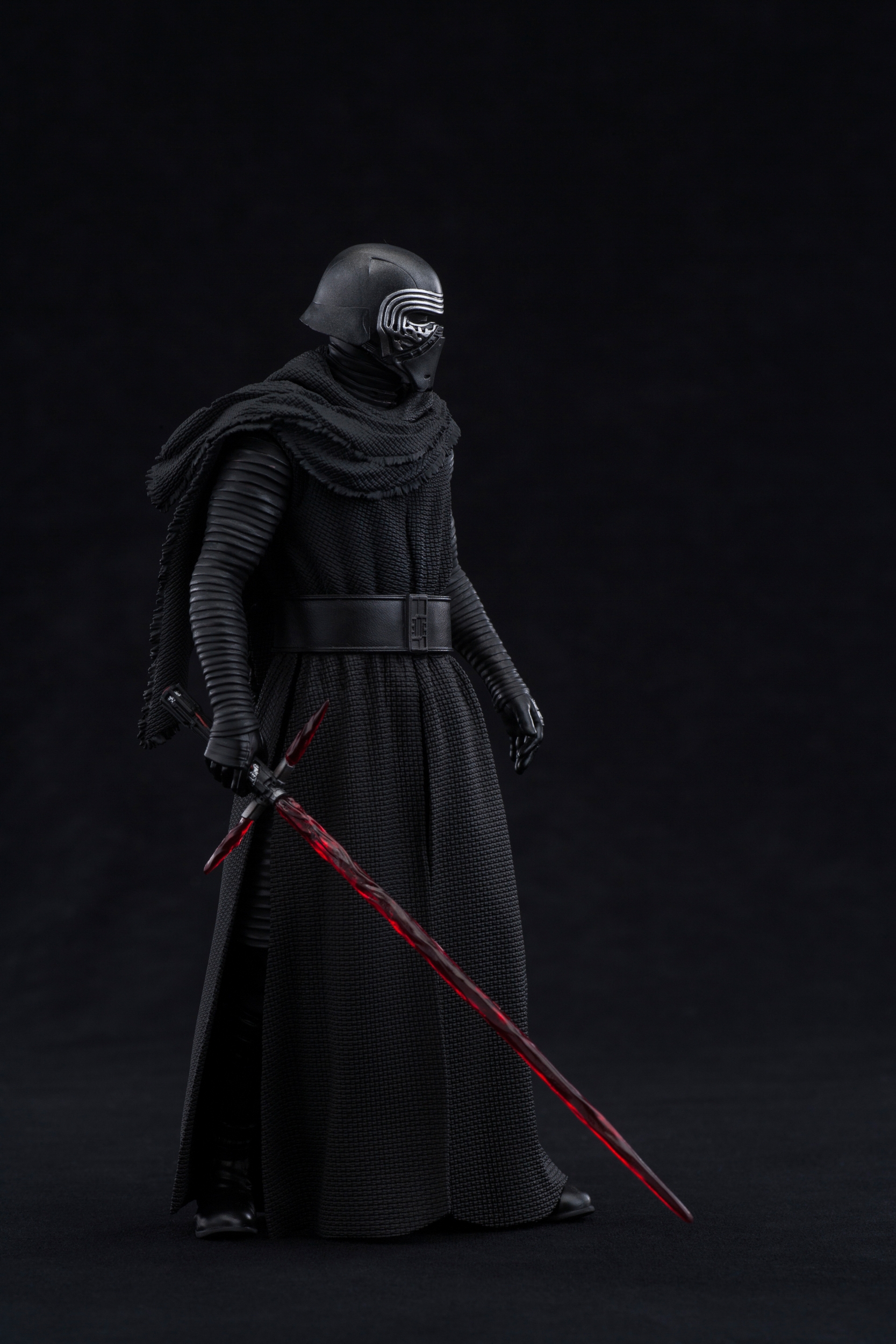 Kotobukiya-The-Force-Awakens-Kylo-Ren-ARTFX-Statue-019.jpg