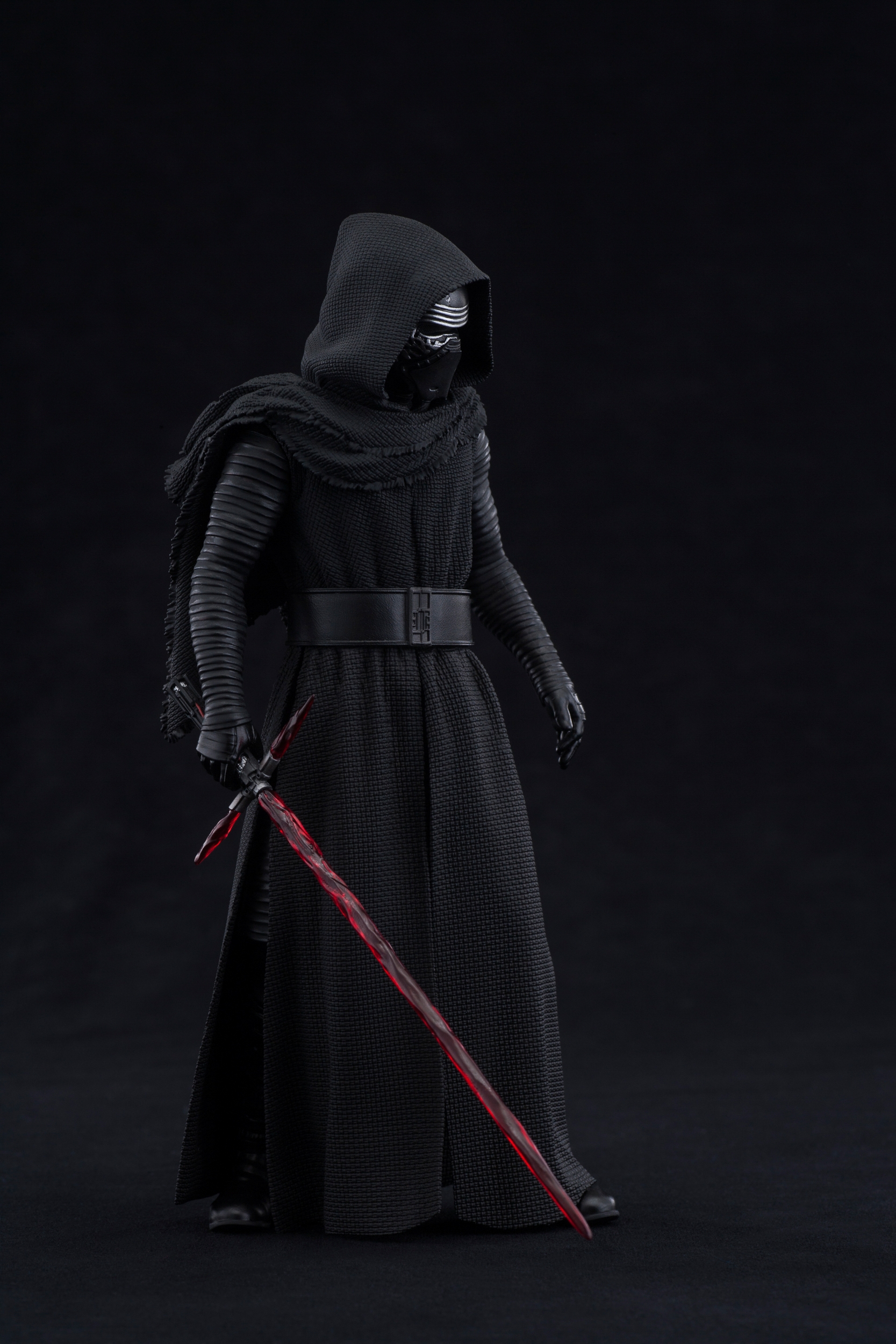 Kotobukiya-The-Force-Awakens-Kylo-Ren-ARTFX-Statue-025.jpg