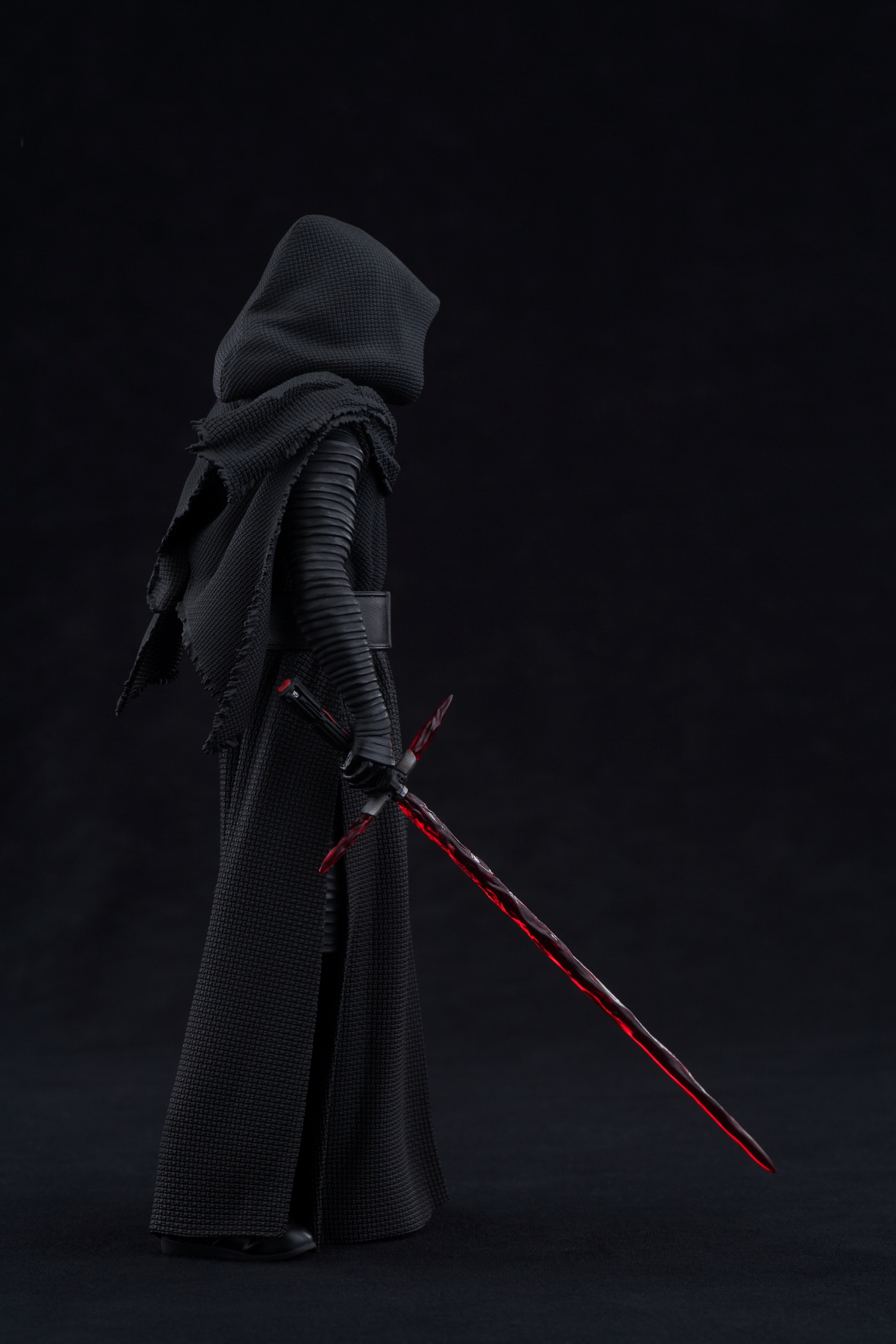 Kotobukiya-The-Force-Awakens-Kylo-Ren-ARTFX-Statue-026.jpg