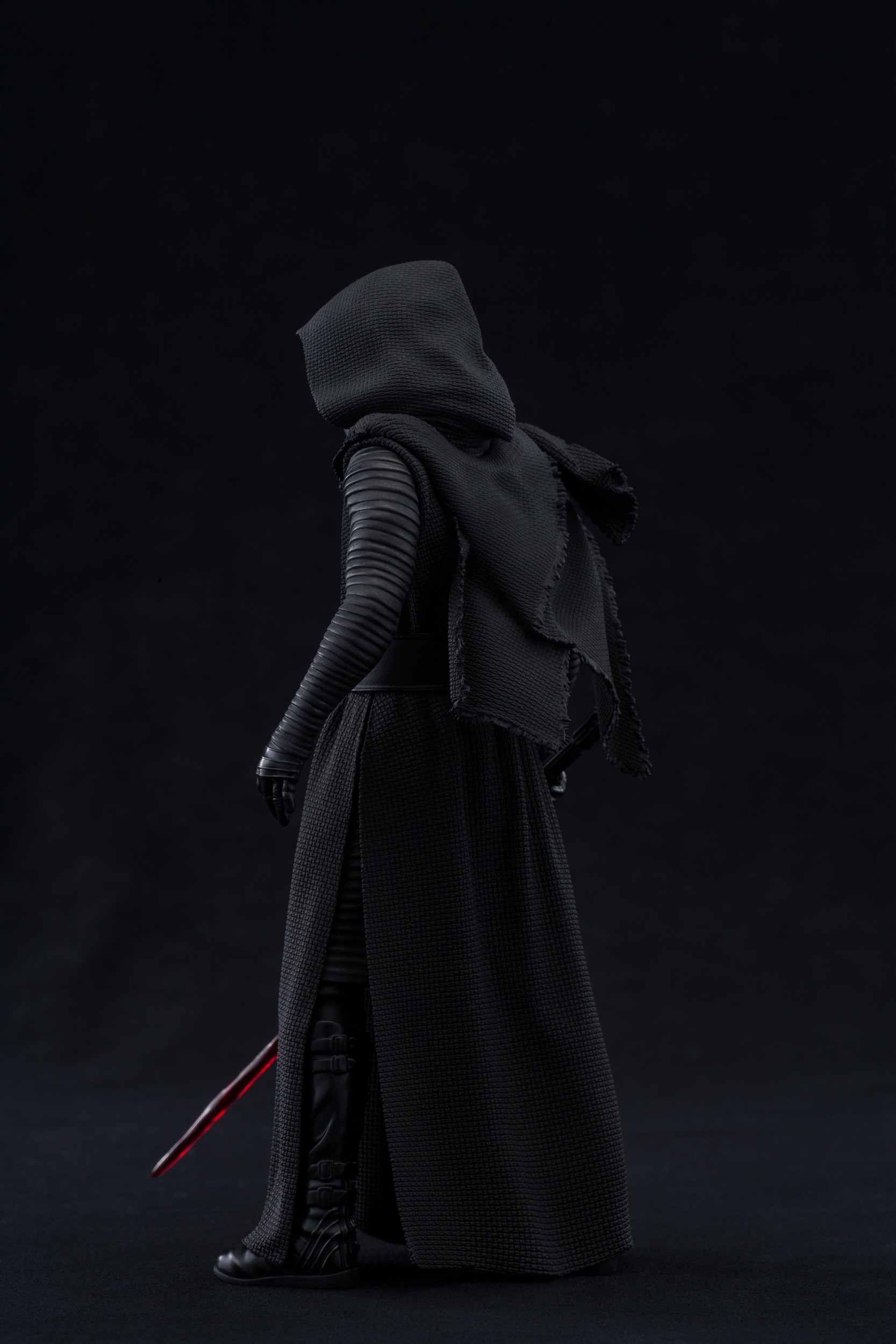 Kotobukiya-The-Force-Awakens-Kylo-Ren-ARTFX-Statue-029.jpg