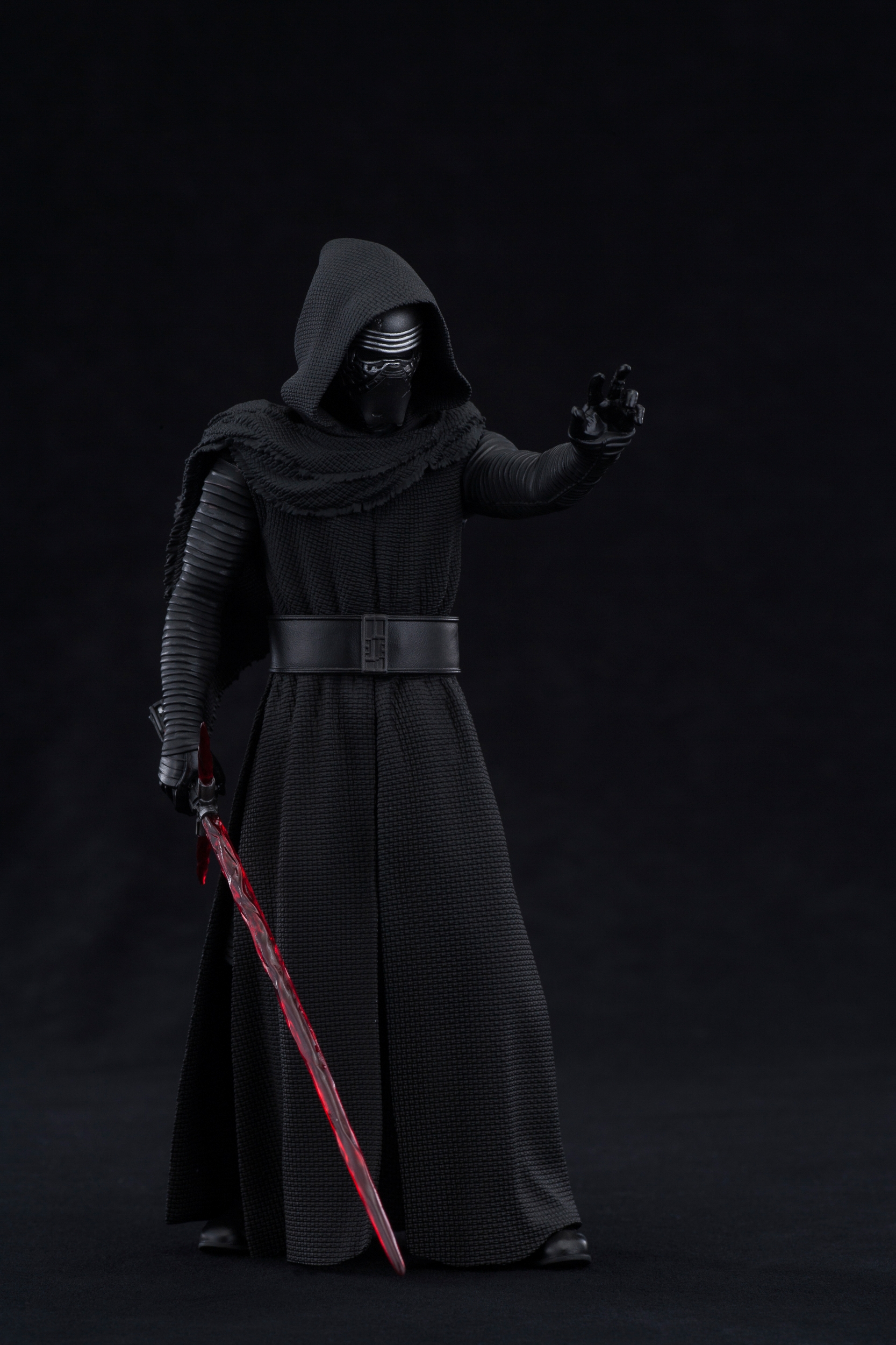 Kotobukiya-The-Force-Awakens-Kylo-Ren-ARTFX-Statue-032.jpg