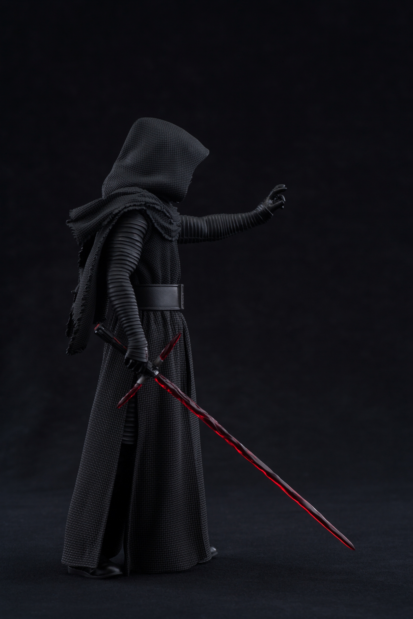 Kotobukiya-The-Force-Awakens-Kylo-Ren-ARTFX-Statue-034.jpg