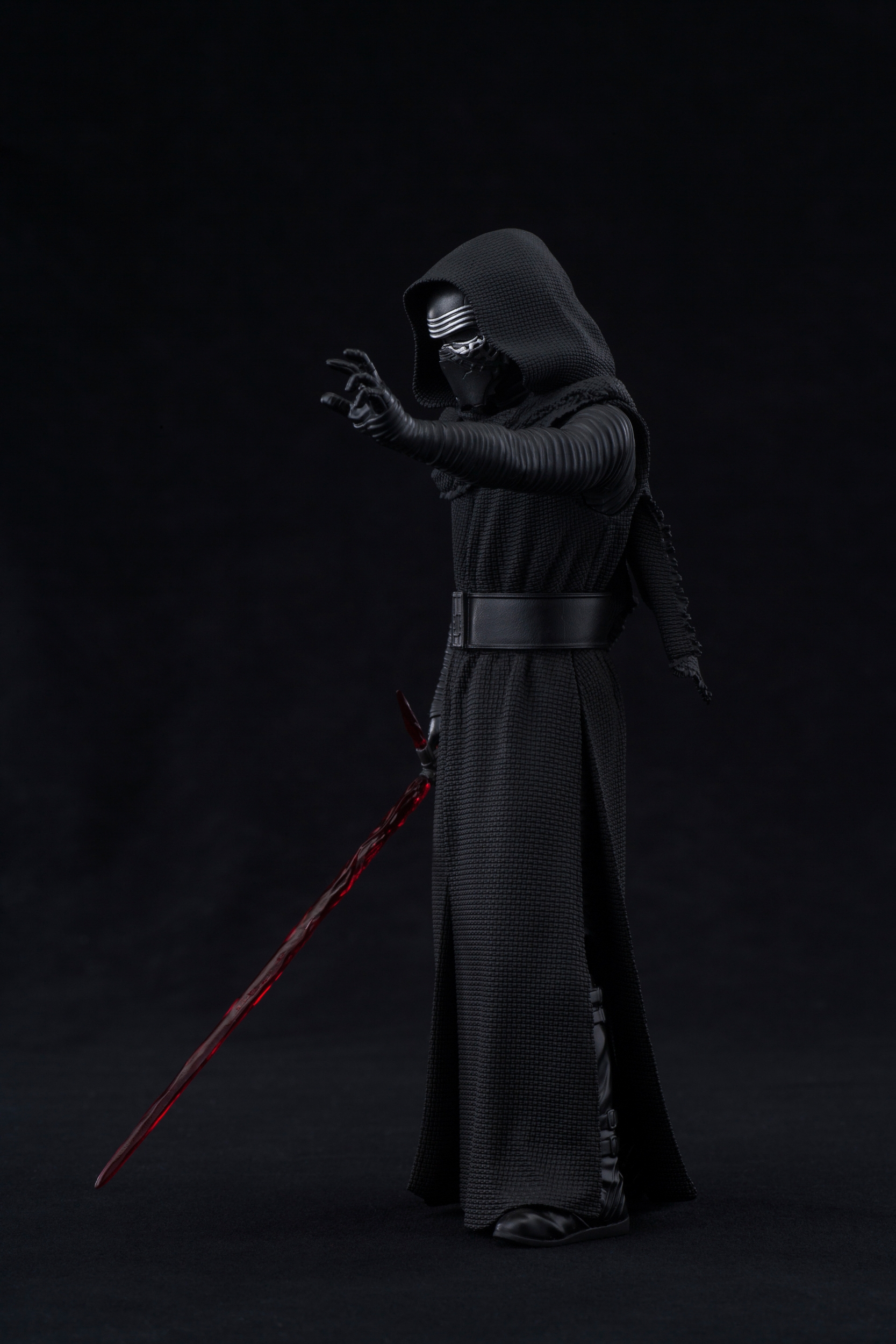 Kotobukiya-The-Force-Awakens-Kylo-Ren-ARTFX-Statue-038.jpg