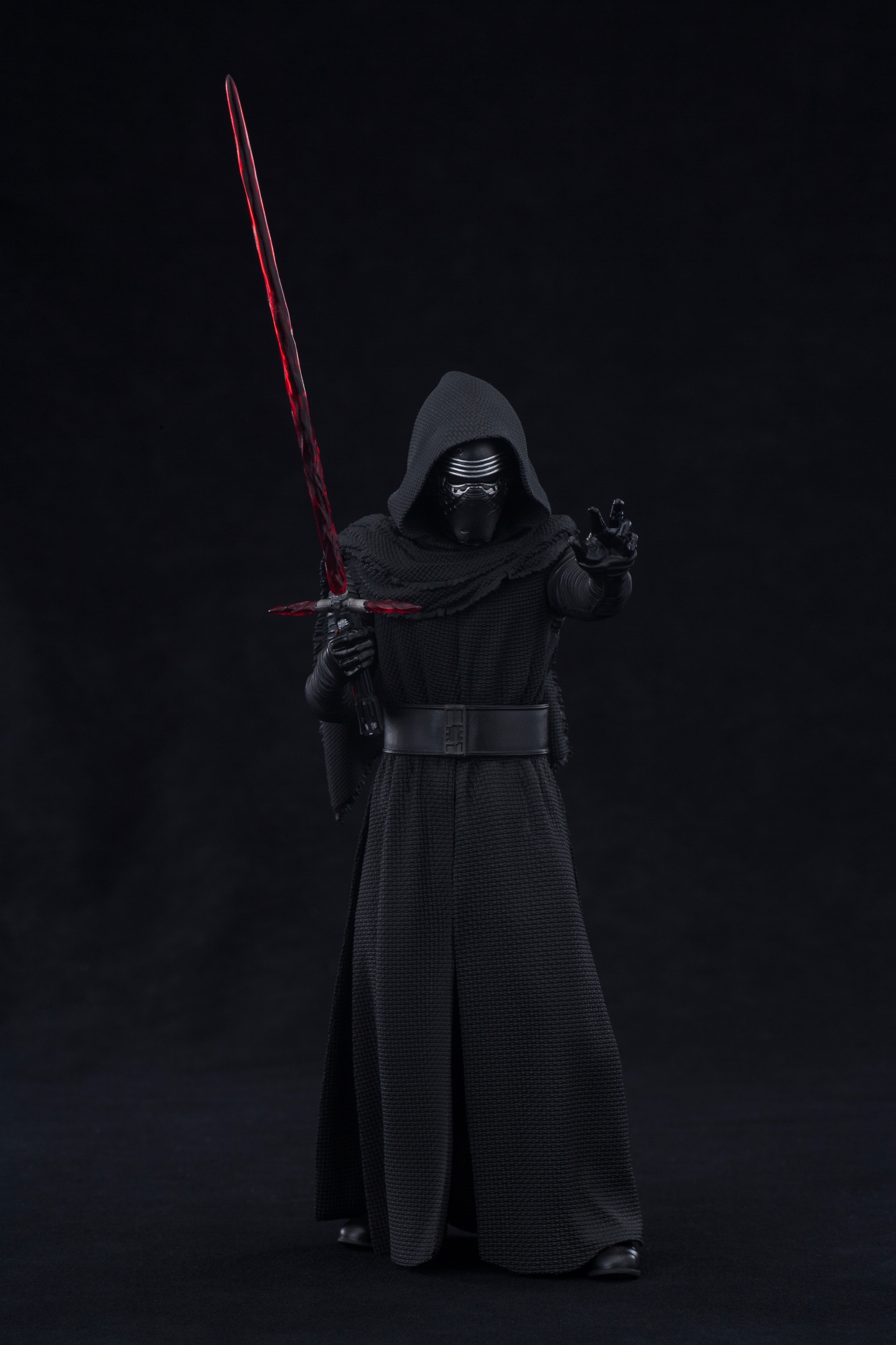 Kotobukiya-The-Force-Awakens-Kylo-Ren-ARTFX-Statue-039.jpg