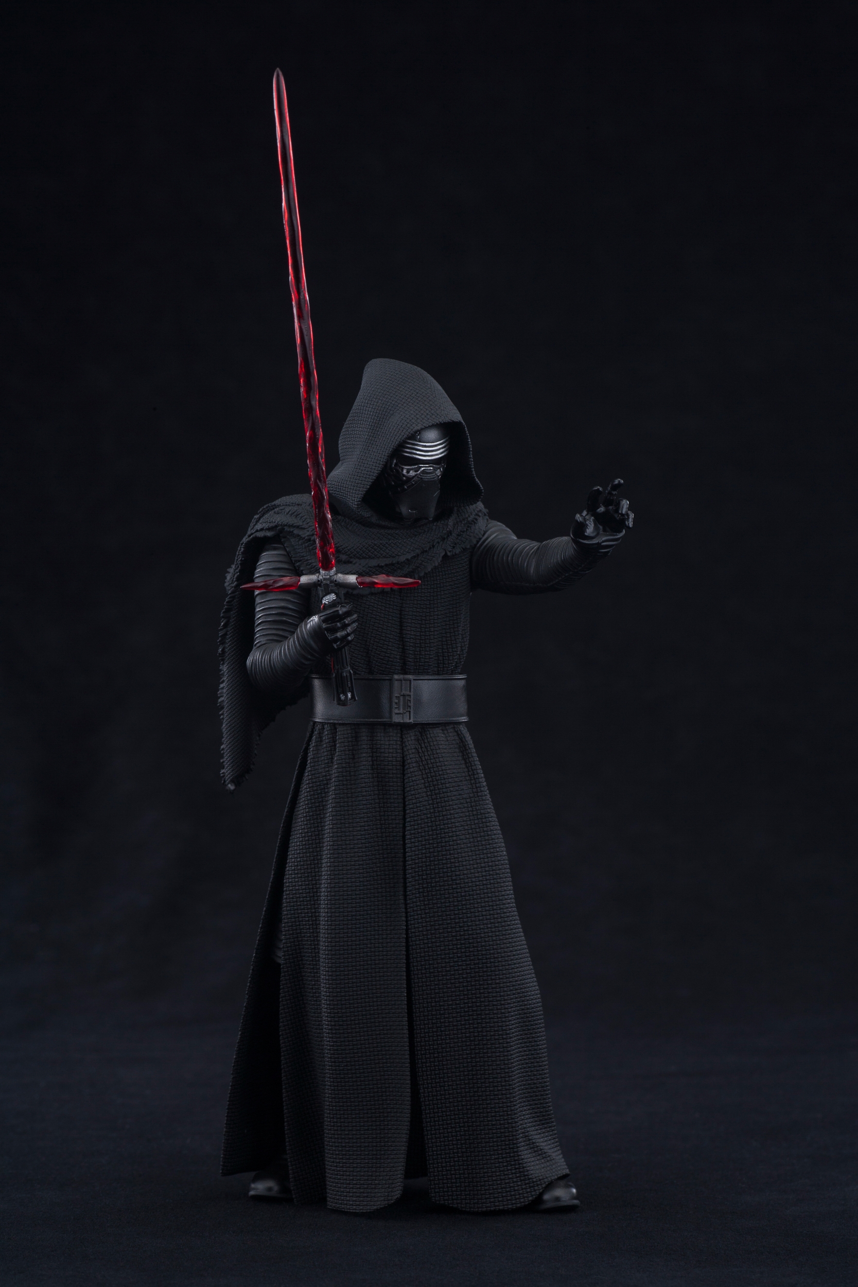 Kotobukiya-The-Force-Awakens-Kylo-Ren-ARTFX-Statue-040.jpg