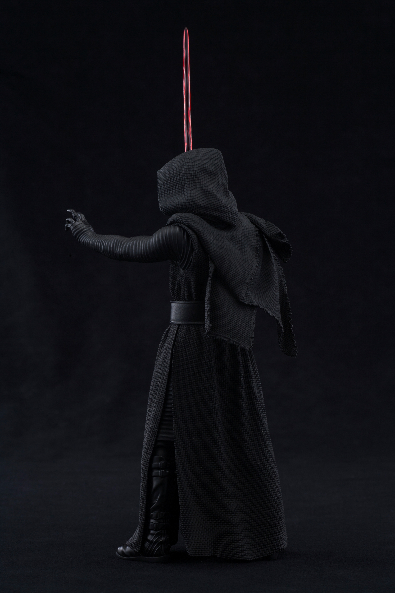 Kotobukiya-The-Force-Awakens-Kylo-Ren-ARTFX-Statue-042.jpg