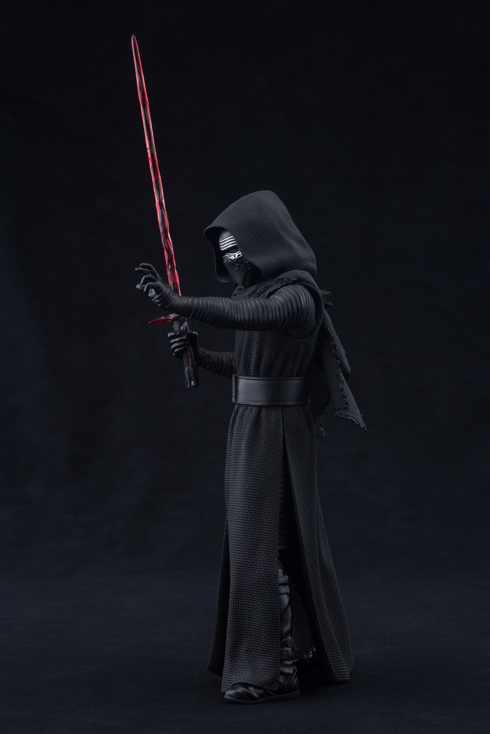 Kotobukiya-The-Force-Awakens-Kylo-Ren-ARTFX-Statue-043.jpg