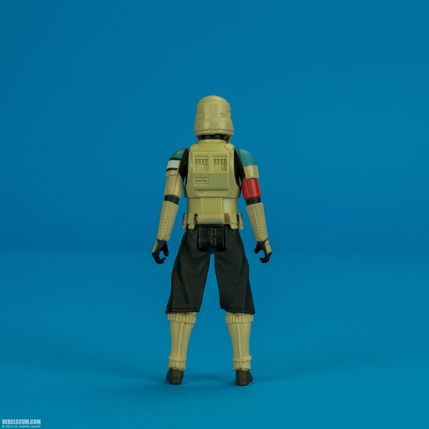 Rogue-One-Moroff-VS-Scarif-Stormtrooper-Squad-Leader-008.jpg