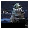 Yoda-MMS369-The-Empire-Strikes-Back-Hot-Toys-005.jpg