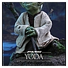 Yoda-MMS369-The-Empire-Strikes-Back-Hot-Toys-010.jpg