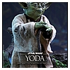 Yoda-MMS369-The-Empire-Strikes-Back-Hot-Toys-012.jpg