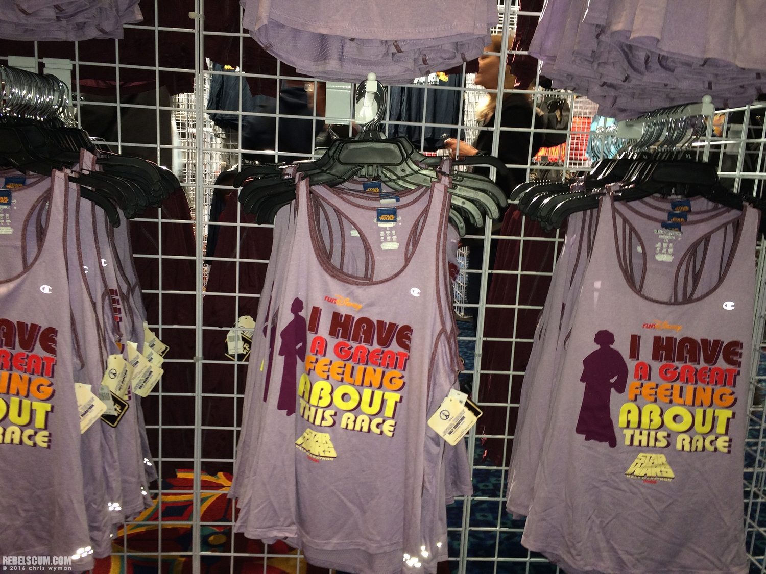 runDisney-2016-Disneyland-Race-Merchandise-002.jpg