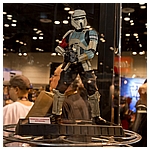 Celebration-Orlando-2017-Gentle-Giant-Shore-Trooper-Statue-001.jpg