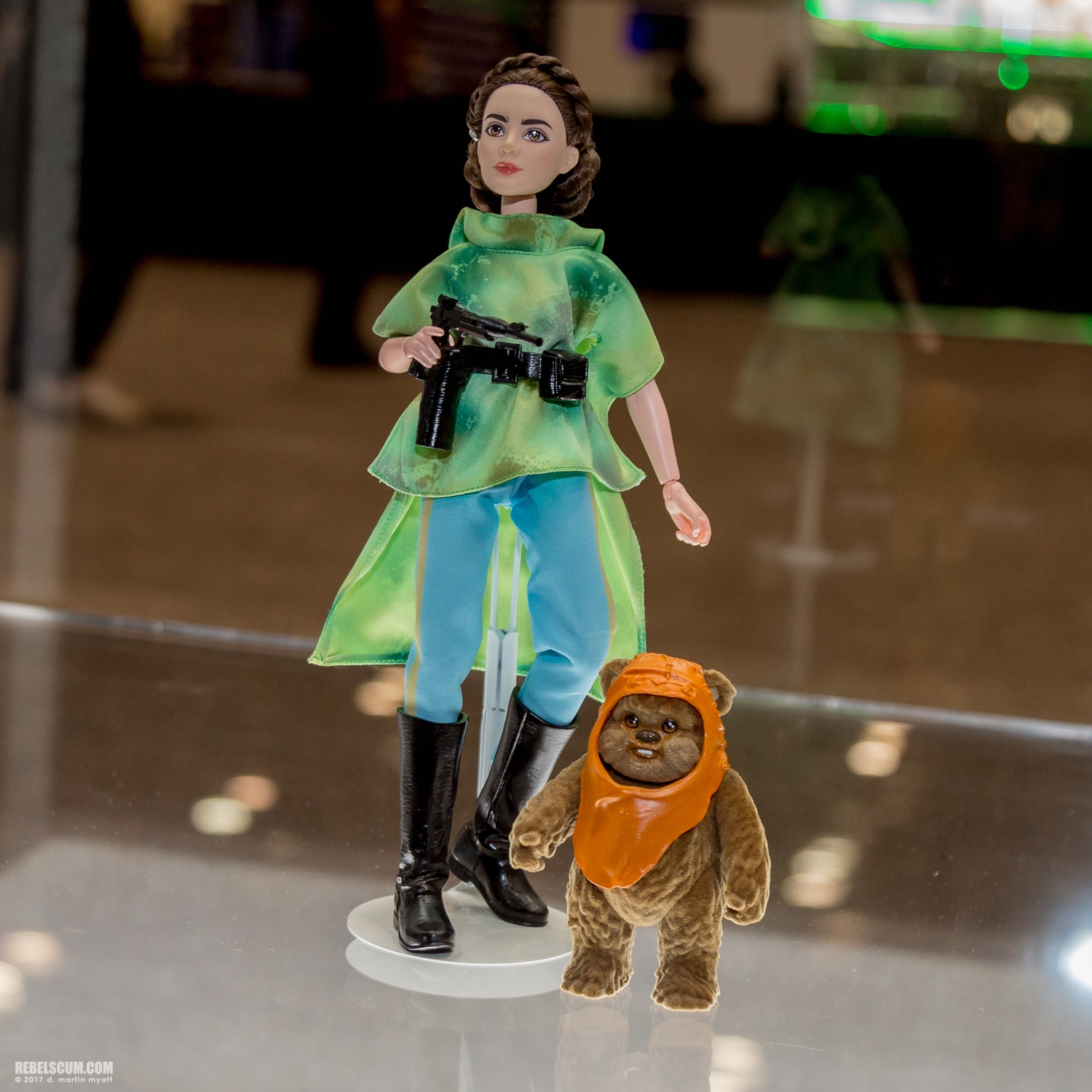 Celebration-Orlando-2017-Hasbro-Forces-of-Destiny-018.jpg