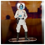 Celebration-Orlando-2017-Hasbro-Thrawn-Gree-Destiny-002.jpg