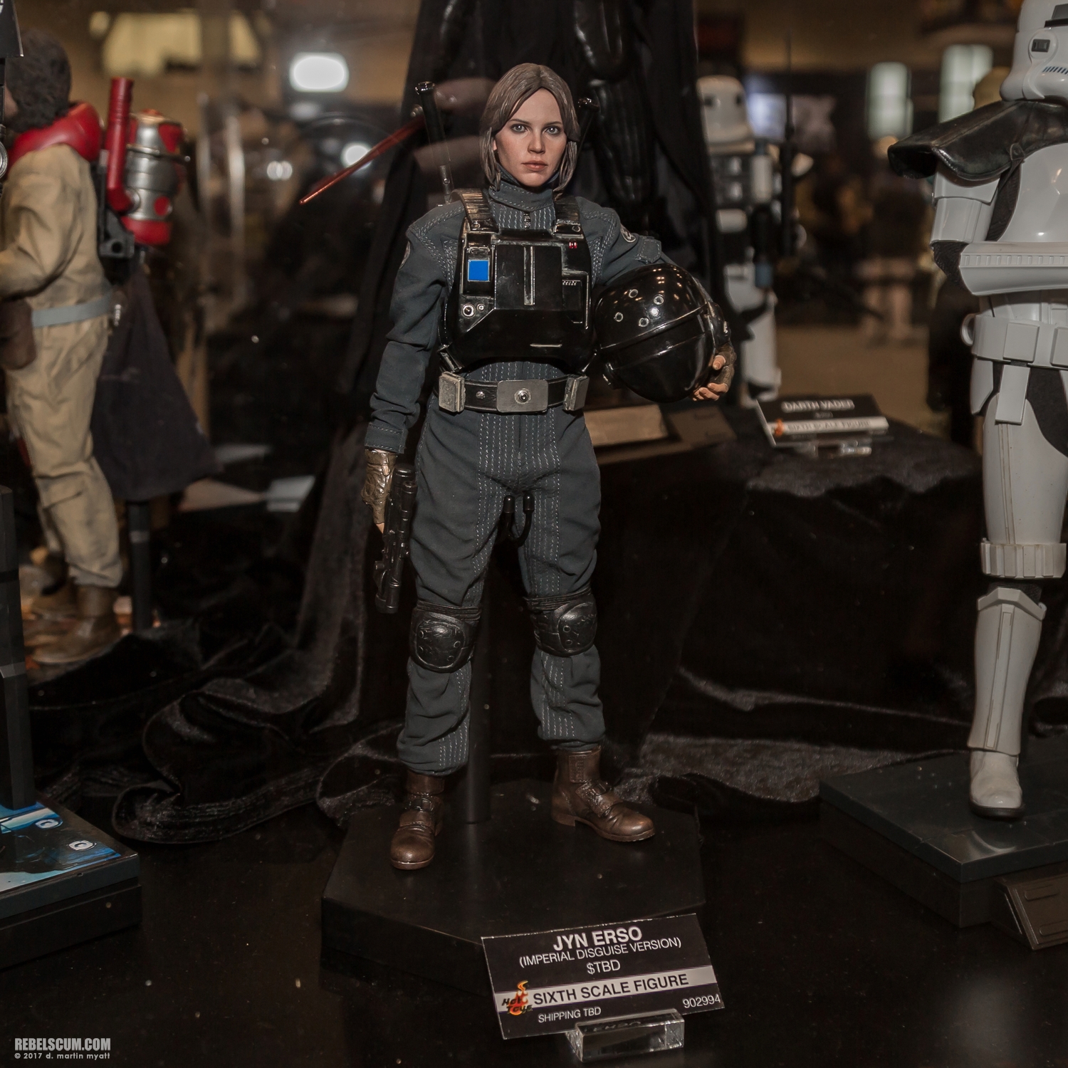 Celebration-Orlando-2017-Hot-Toys-038.jpg