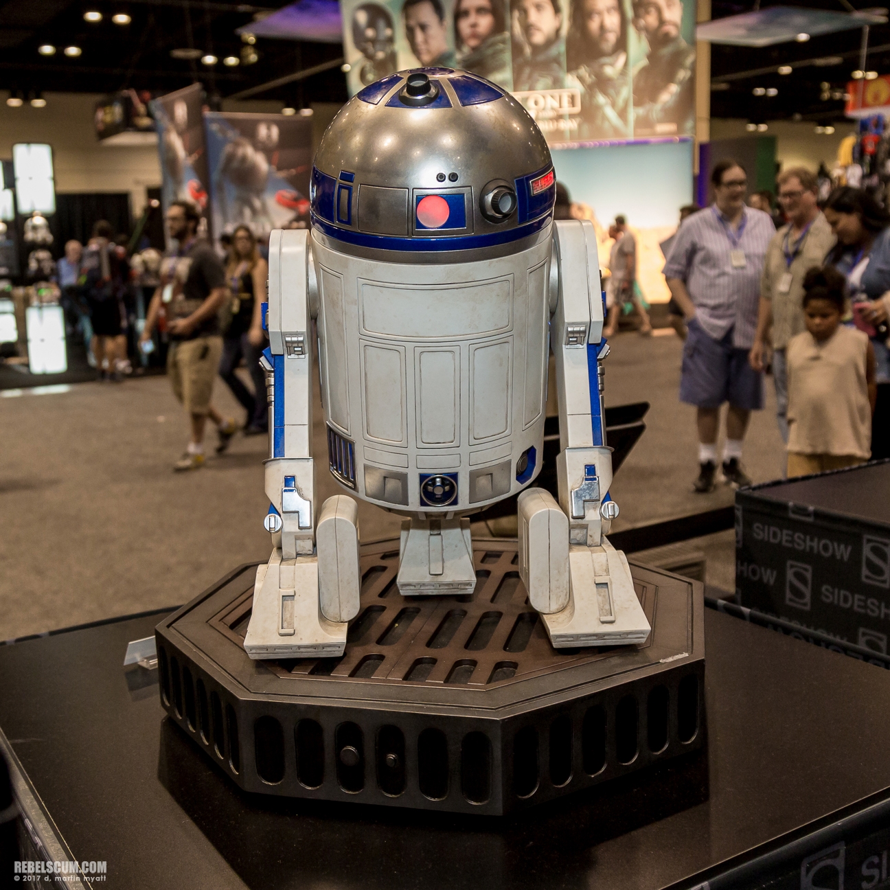 Celebration-Orlando-2017-Sideshow-Collectibles-031.jpg