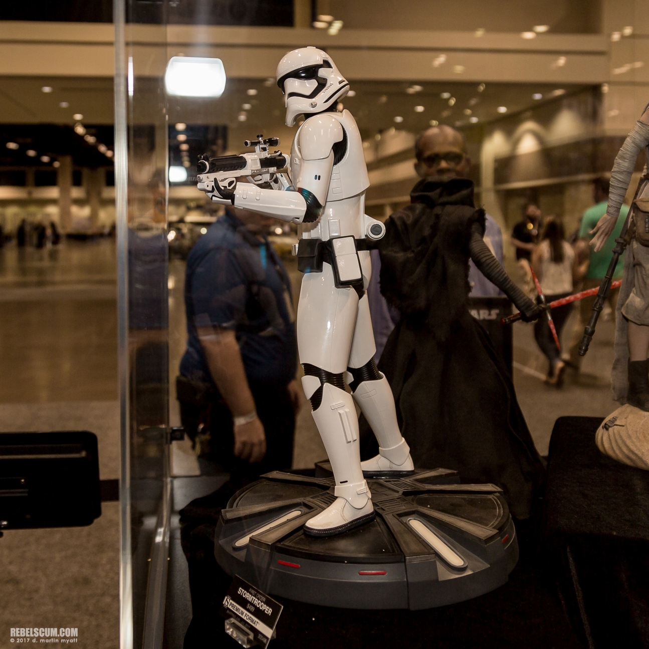 Celebration-Orlando-2017-Sideshow-Collectibles-041.jpg