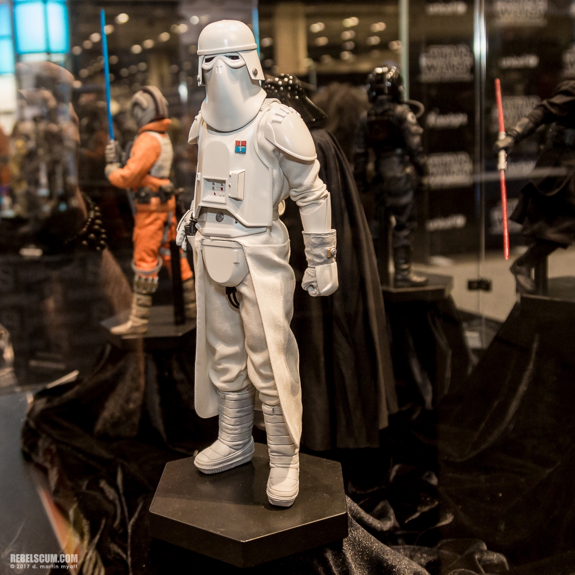 Celebration-Orlando-2017-Sideshow-Collectibles-106.jpg