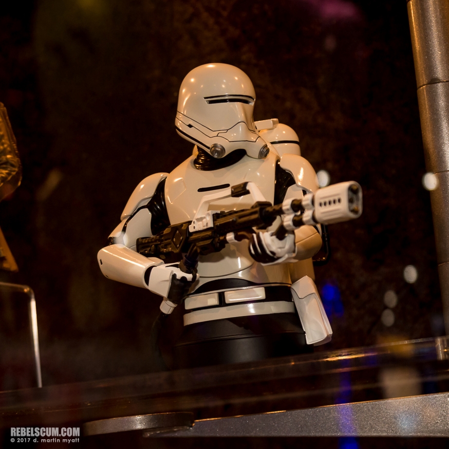 San-Diego-Comic-Con-2017-Gentle-Giant-Ltd-Star-Wars-072.jpg