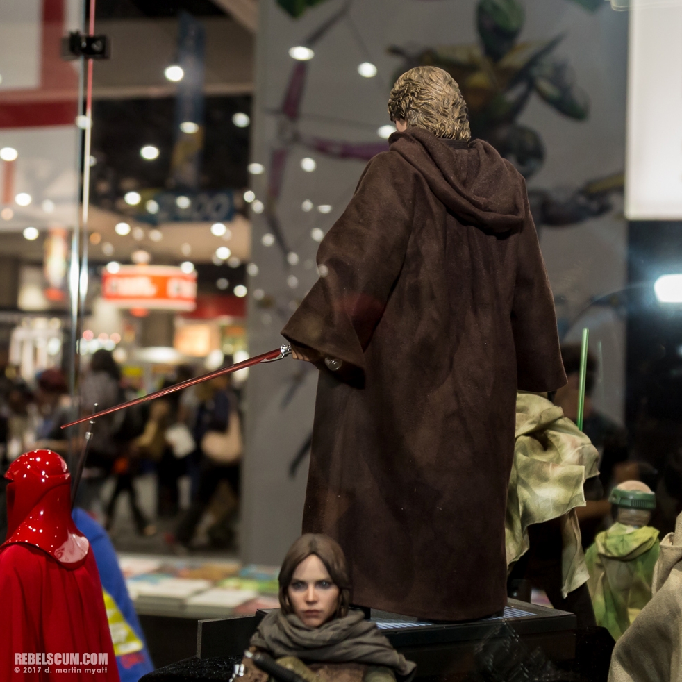 San-Diego-Comic-Con-2017-Hot-Toys-Star-Wars-010.jpg