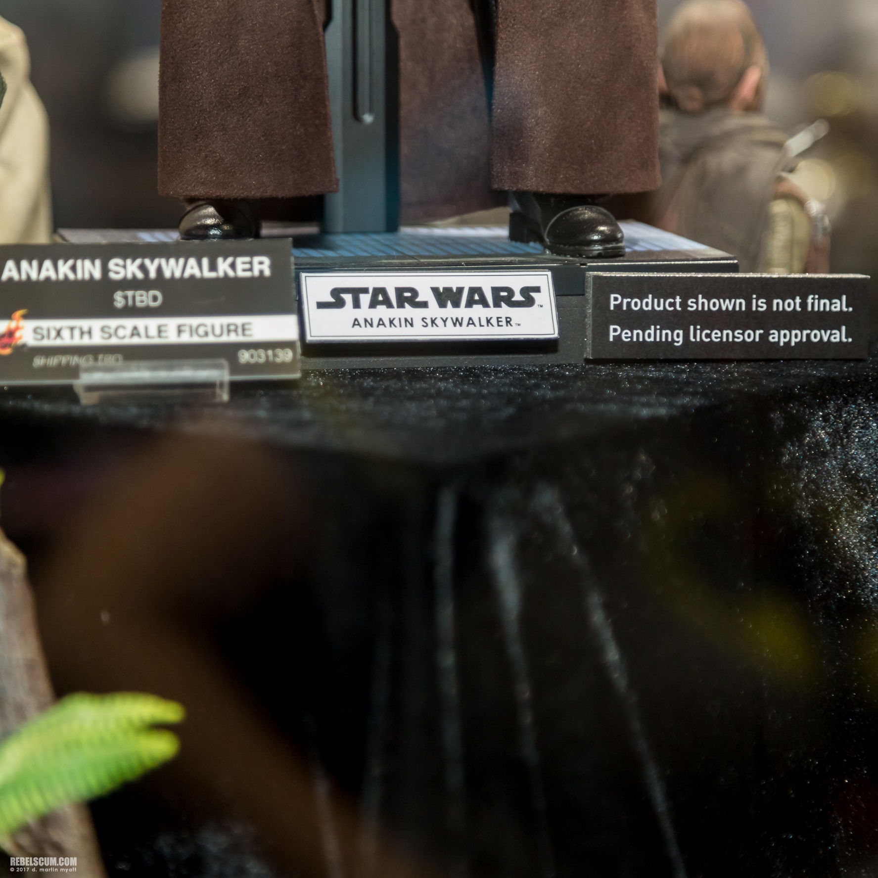 San-Diego-Comic-Con-2017-Hot-Toys-Star-Wars-020.jpg