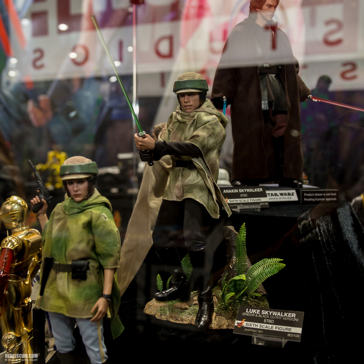 San-Diego-Comic-Con-2017-Hot-Toys-Star-Wars-021.jpg